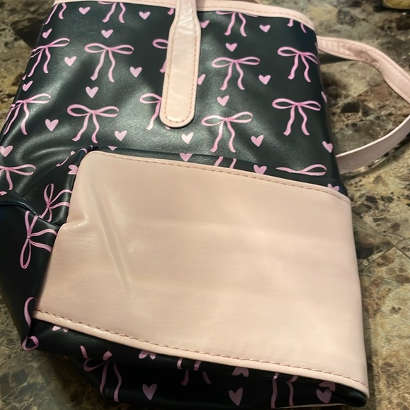 Pink and Black Bow Pattern Tote Bag - Picture 10 of 10